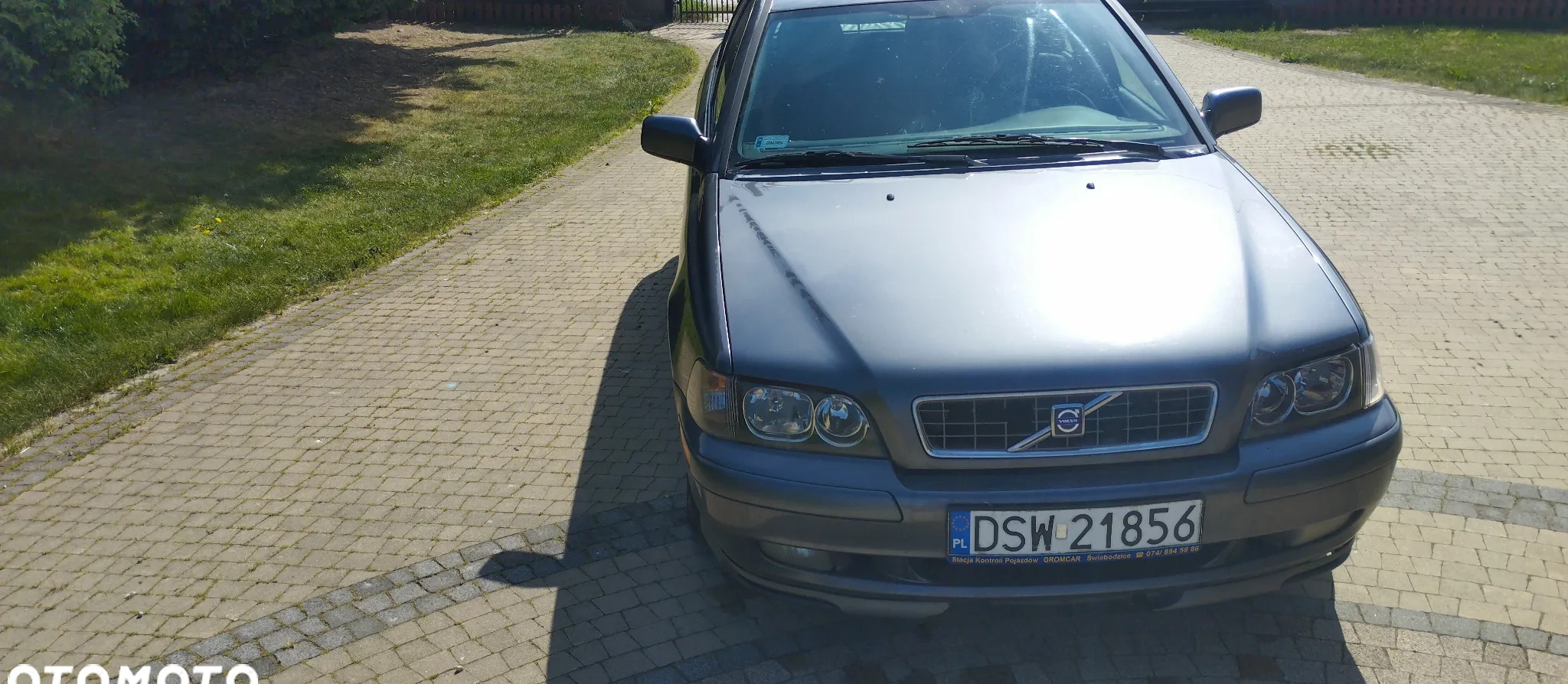 Volvo V40 cena 4000 przebieg: 381000, rok produkcji 2003 z Świebodzice małe 37